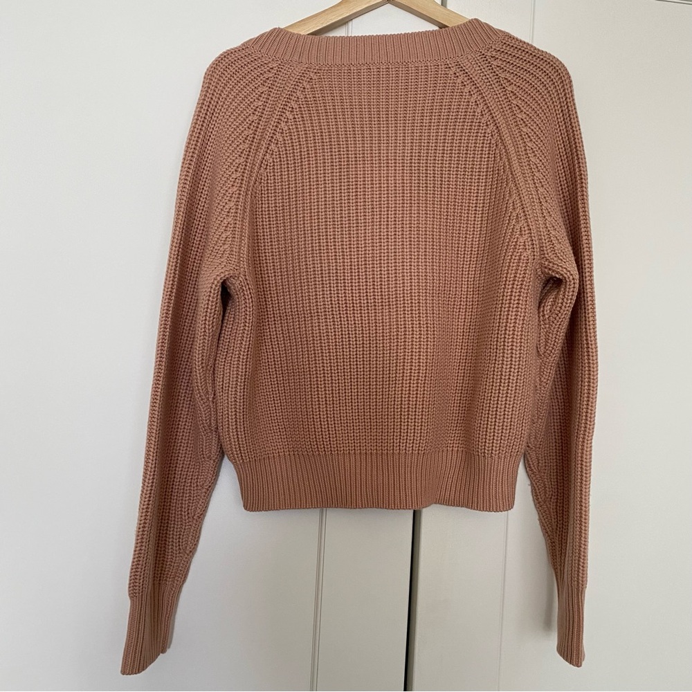 Chloe Pink Pocket V-Neck Sweater - Picture 4 of 4